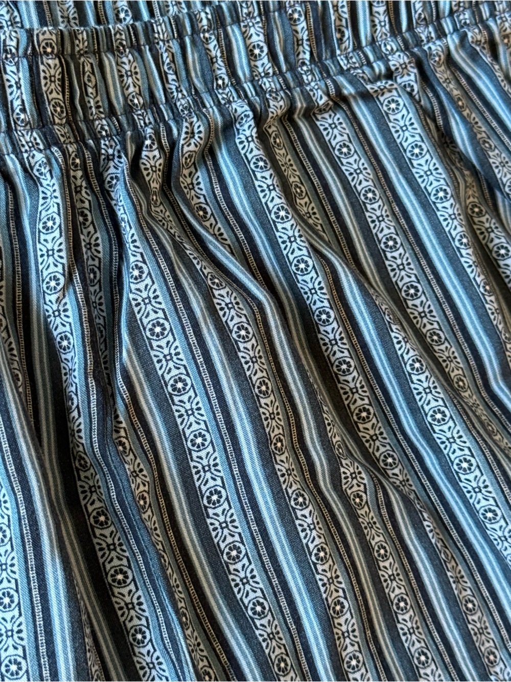 Liz Baker Navy Stripe Pattern Wide-Leg Pants - Picture 3 of 6